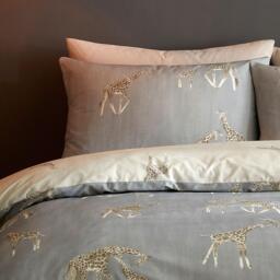 Fusion Milo Giraffe Reversible Duvet Cover Set in Grey - thumbnail 2