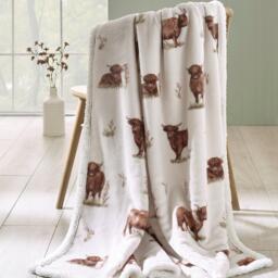Catherine Lansfield Angus Highland Cow Cosy Fleece Blanket Throw