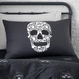Catherine Lansfield Skulls Reversible Duvet Cover Set - thumbnail 3