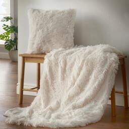 Catherine Lansfield Cuddly Deep Pile Blanket Throw - thumbnail 2