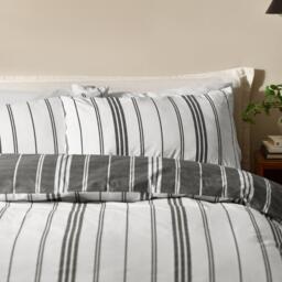 Catherine Lansfield Harbour Stripe Reversible Duvet Cover Set - thumbnail 3