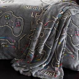 Catherine Lansfield Game Over Glow in the Dark Fleece Blanket Throw - thumbnail 2