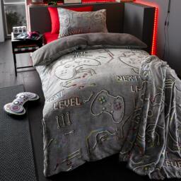 Catherine Lansfield Game Over Glow in the Dark Fleece Blanket Throw - thumbnail 4