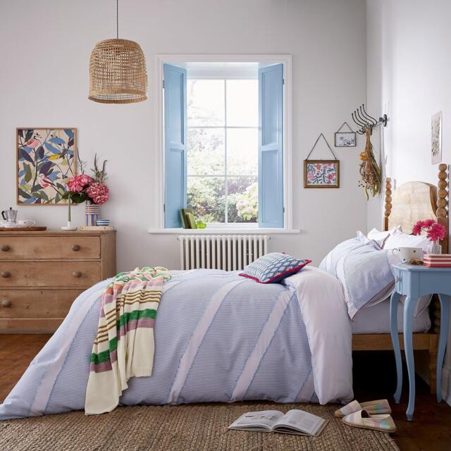 Joules Diagonal Clipped Weave Cover Set - image 1