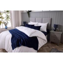 Downland 4.5 Tog Sleep Well Hollowfibre Duvet - thumbnail 4
