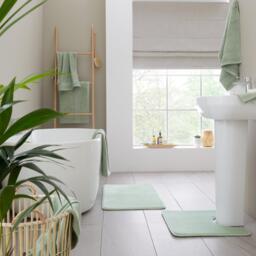 Catherine Lansfield Anti-Bacterial Cotton Towel - thumbnail 4