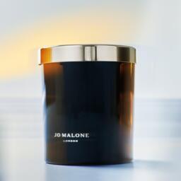 Jo Malone London Jasmine Sambac & Marigold Classic Candle 200g - thumbnail 4