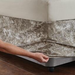 Catherine Lansfield Crushed Velvet Elasticated Divan Base Wrap - thumbnail 4