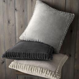 Catherine Lansfield Velvet and Faux Fur Soft Touch Cushion - thumbnail 2