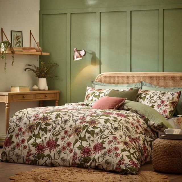Wylder Wallflower Printed Botanical Duvet Set - image 1