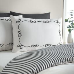 Catherine Lansfield Bow Embroidery Duvet Cover Set - thumbnail 3