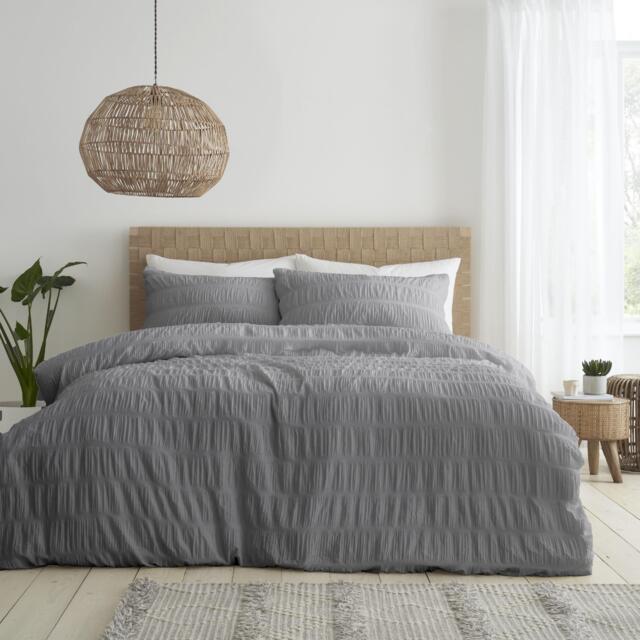 Catherine Lansfield Seersucker Duvet Cover Set - image 1