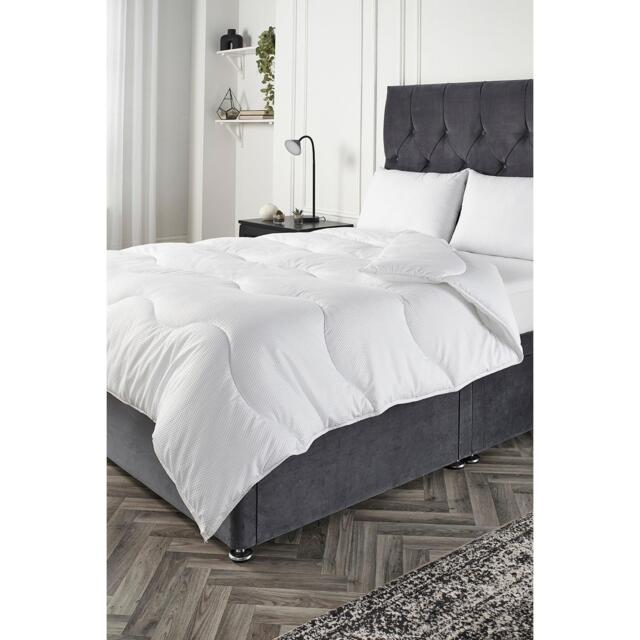 Downland Luxury Waffle 13.5 tog Duvet