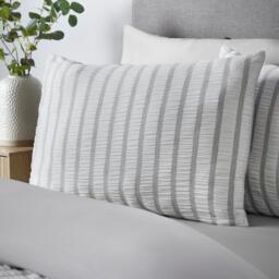 Catherine Lansfield Soft Seersucker Stripe Duvet Cover Set - thumbnail 2
