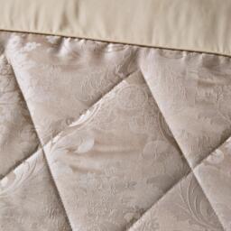 Catherine Lansfield Damask Jacquard Quilted Large Bedspread - thumbnail 2