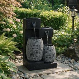 Streetwize Vase Solar Water Feature With Battery Back-up