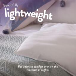 Slumberdown Cool Summer Nights 7.5 Duvet + 2 Pillows - thumbnail 3