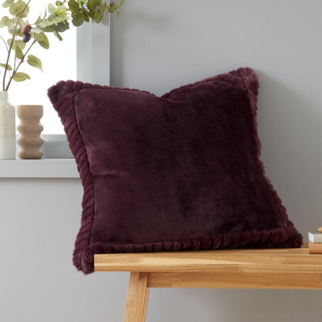 Catherine Lansfield Velvet and Faux Fur Soft Touch Cushion - image 1