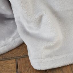 Catherine Lansfield Raschel Velvet Touch Blanket Throw - thumbnail 2