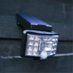 Streetwize Solar-Powered Swivel Security Light - thumbnail 4