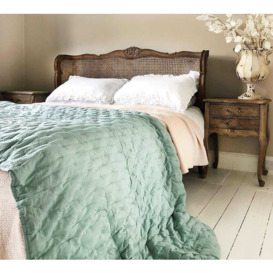 Peachskin Quilted Bedspread in Sienna Mint (Grande) - thumbnail 1