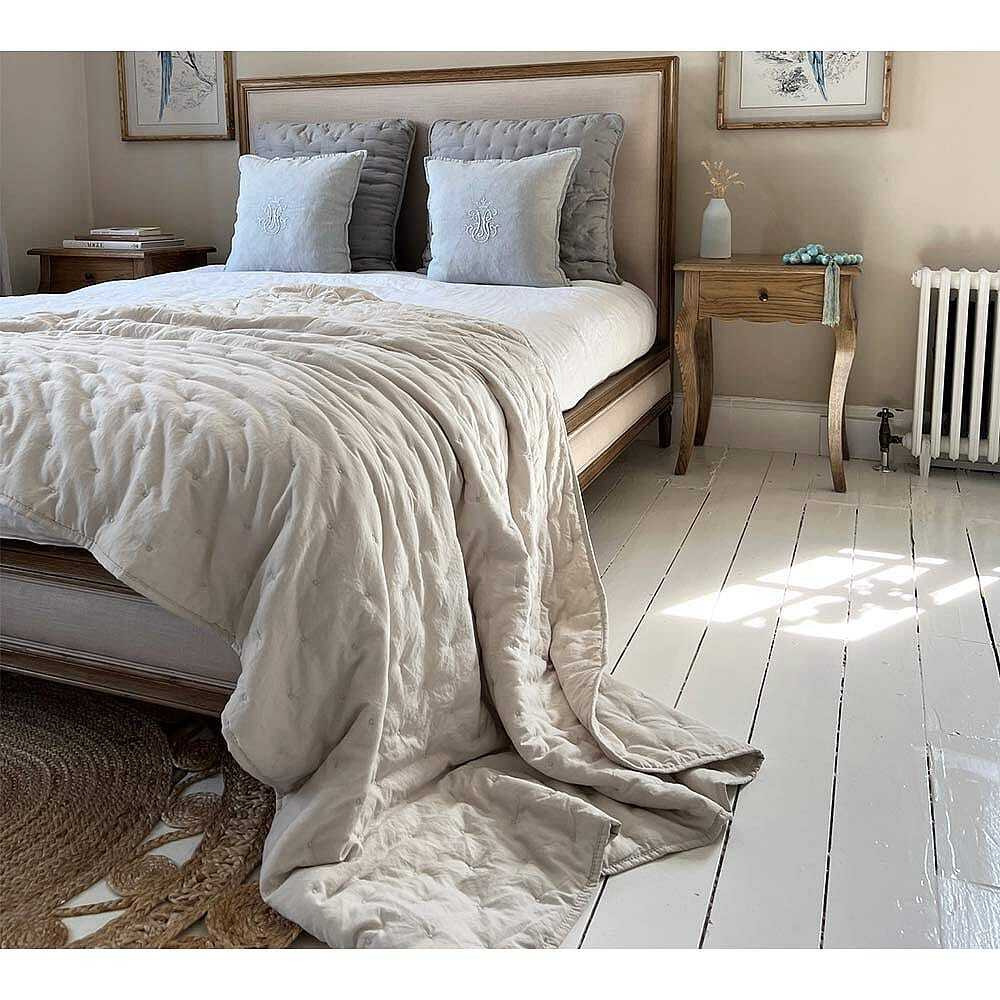 Peachskin Quilted Bedspread in Oatmeal - image 1