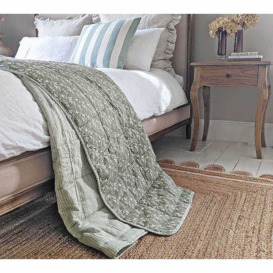 Matcha Leaves Quilted Bedspread - thumbnail 1