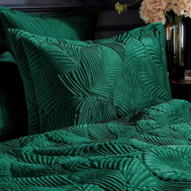Amortie Luxury Quilted Bed Linen Set in Emerald Green (Double Set) - thumbnail 3