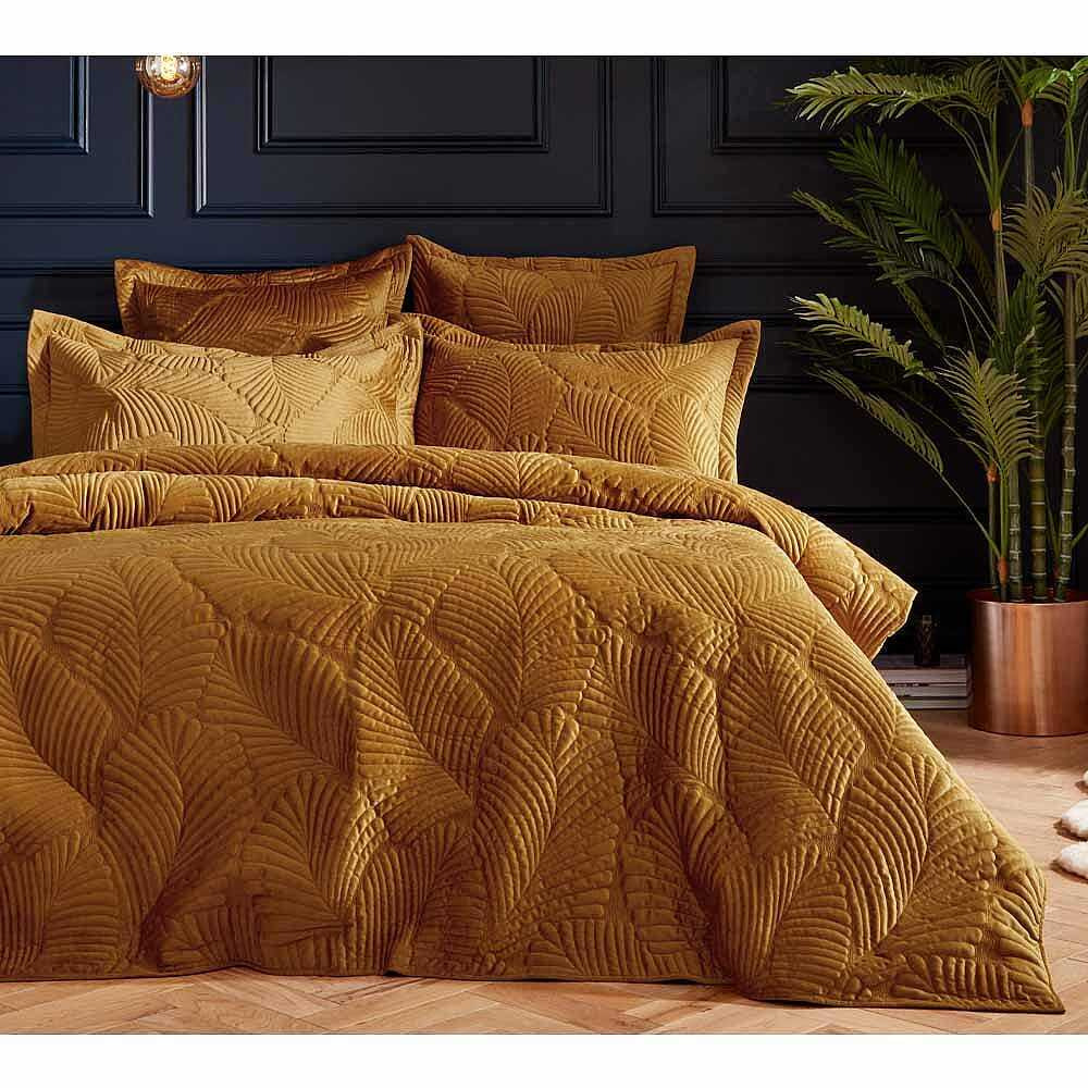 Amortie Luxury Quilted Bed Linen Set in Gold (King Set)