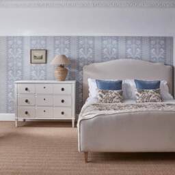 Cloud Dreamer Velvet Upholstered Bed (King Size Bed) - thumbnail 4