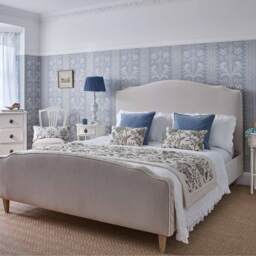 Cloud Dreamer Velvet Upholstered Bed (King Size Bed)