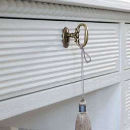 Gustavian White Dressing Table - thumbnail 3