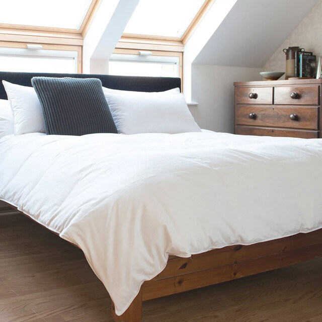 Anti-Allergy Duvet (Single) - image 1