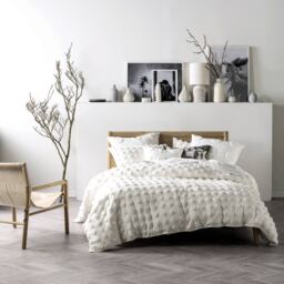 Haze Tufted 100% Cotton Duvet Cover Set in White (King Set) - thumbnail 1