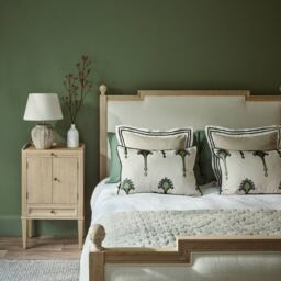 Gustavian Light Wood Upholstered Bed (King Size Bed) - thumbnail 4