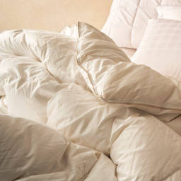 Vispring 100% Hungarian Goose Down Luxury Duvet (Superking) - thumbnail 4