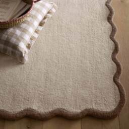 Elsie Scallop Runner in Cream & Brown - thumbnail 5