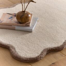 Elsie Scallop Runner in Cream & Brown - thumbnail 1