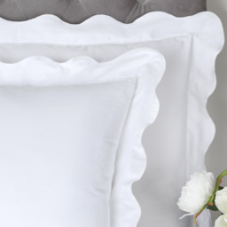 Scalloped White Bed Linen Set (King Set) - thumbnail 2