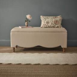 Elsie Scallop Runner in Cream - thumbnail 3