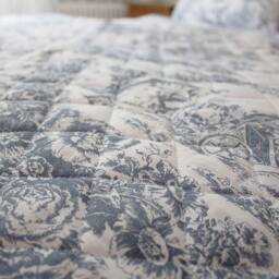 Country Toile Blue Bedspread (Medium) - thumbnail 3