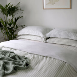 Petite Breton Luxe Summer Sage Bed Linen Set (Superking Set) - thumbnail 3