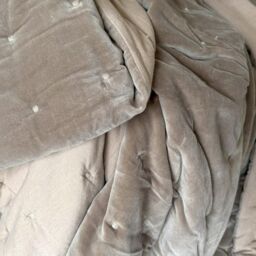 Lay Me Down Quilted Bedspread in Taupe (Bedspread) - thumbnail 5