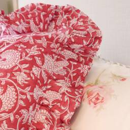 Berry Handblock Ruffle Cushion - thumbnail 2