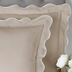 Scalloped Edge Cotton Bed Linen Set in Oatmeal (Double Set) - thumbnail 2