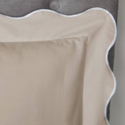 Scalloped Edge Cotton Bed Linen Set in Oatmeal (Double Set) - thumbnail 3