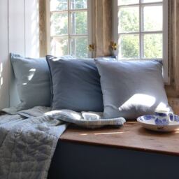 Mélange Linen Cushion in Cornflower - thumbnail 5