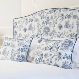 French Toile Blue Cushion (Grande) - thumbnail 4