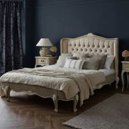 Lit d'Amour, Low Footboard Linen Upholstered Bed (King) - thumbnail 1
