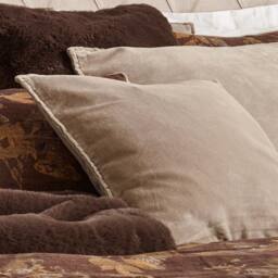 Velvet Cushion in Oatmeal (Large) - thumbnail 4